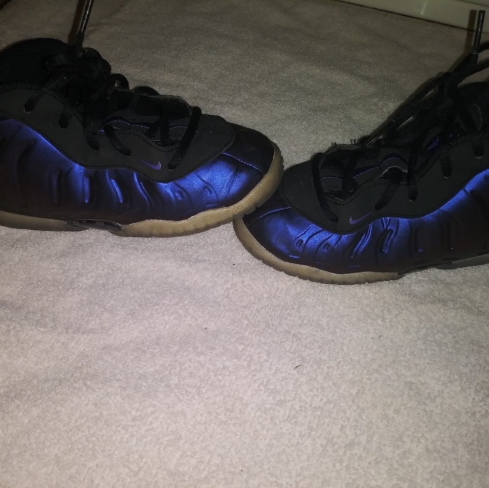 Nike foams